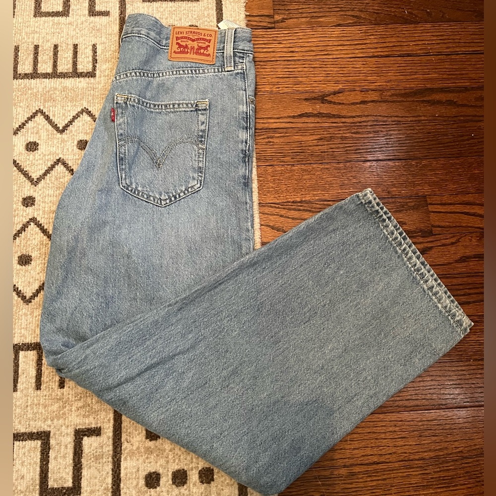 Levi’s high waisted straight jeans